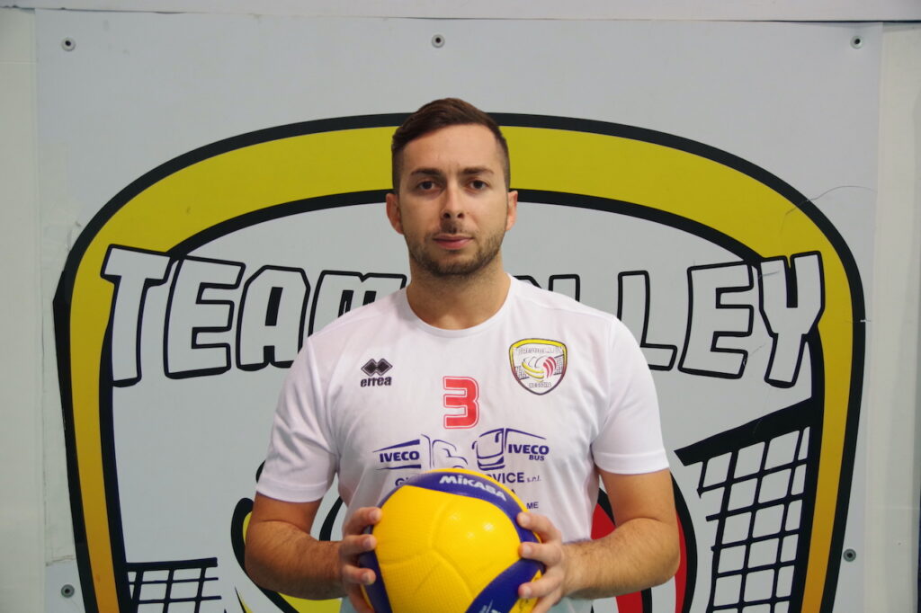 La Team Volley Messina conferma il capitano e libero Riccardo Germanà